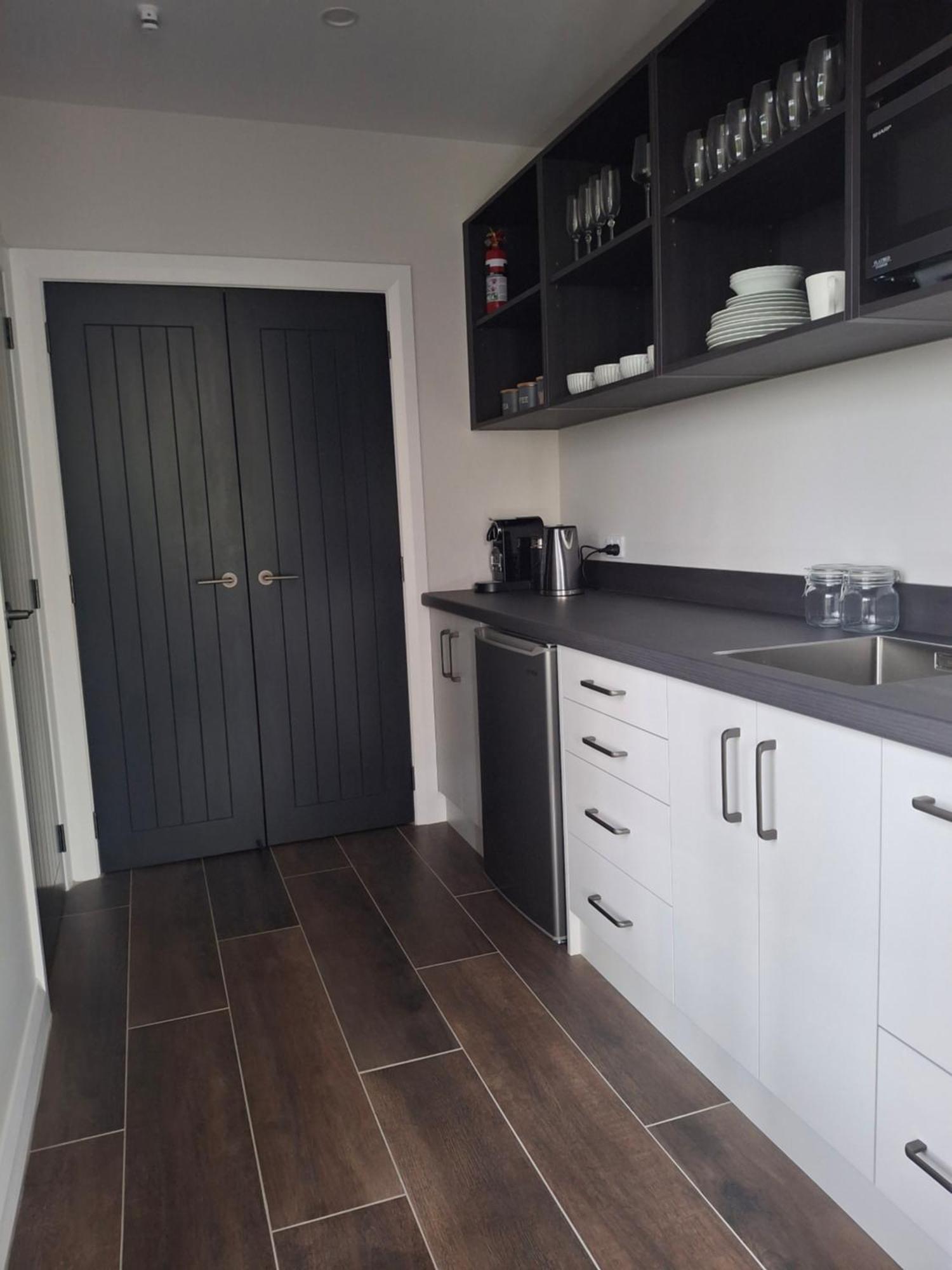 Broadwater Farm Accommodation Miranda Esterno foto