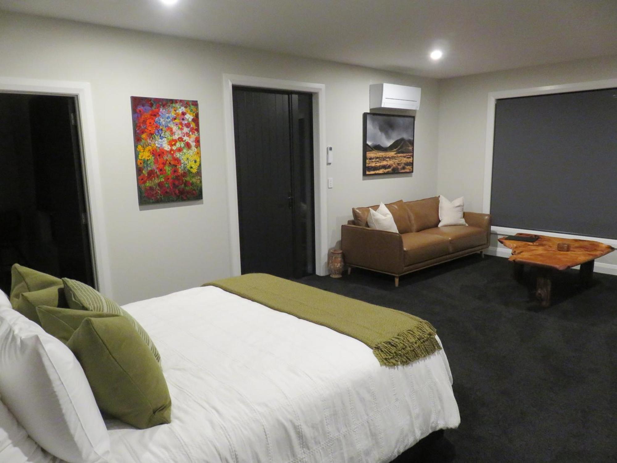 Broadwater Farm Accommodation Miranda Esterno foto